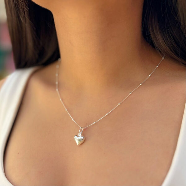 Collares